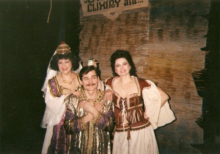 Tisíc a jedna noc (Lejla) Ostrava 1994 (s K. Divákovou a R. Sobotkou).jpg